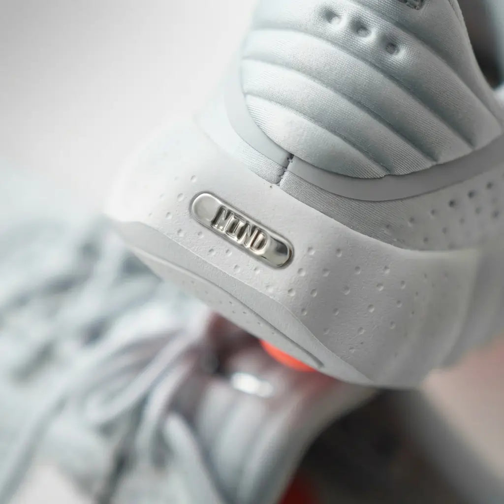 Nike MIND 002